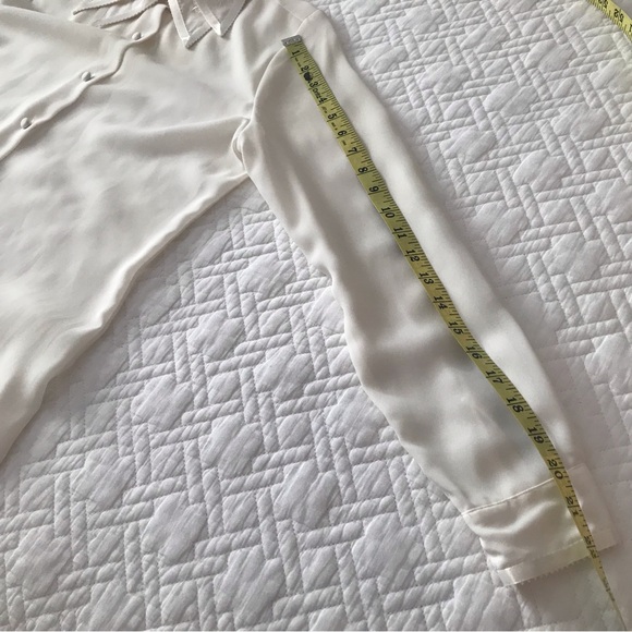 Susan Bristol Petites Embroidered Elegant Cream Blouse Size 4P - Picture 6 of 6